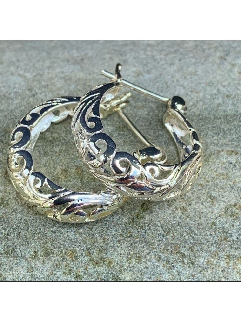 Filigree silver small hoop post earrings new classic minimalist silver plated